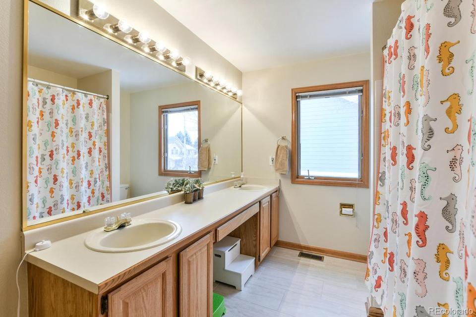  16170 E Prentice Ln, Centennial, CO 80015 photo 32