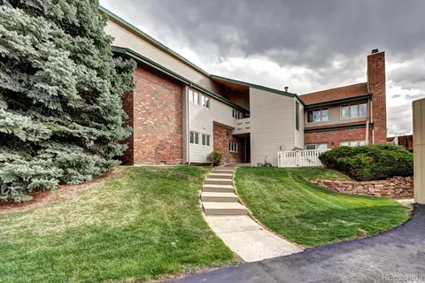 7877 S University Way, Centennial, CO 80122