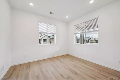 45947 Gentry Ave, Bennett, CO 80102 photo 4