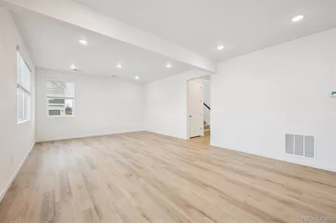 45947 Gentry Ave, Bennett, CO 80102 photo 6