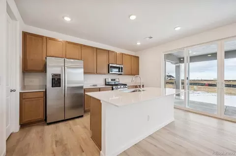 45947 Gentry Ave, Bennett, CO 80102 photo 9