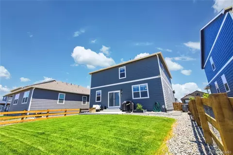 Exterior - 211 Fox St, Bennett, CO 80102 photo 8 of 9