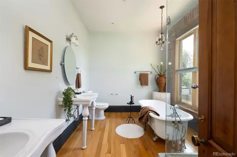 Bath - 2536 N Gilpin St, Denver, CO 80205 photo 2 of 7