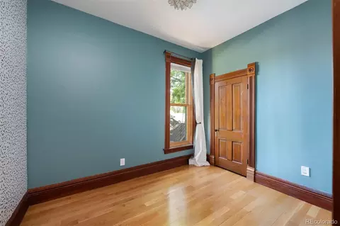 Bedroom - 2536 N Gilpin St, Denver, CO 80205 photo 5 of 7