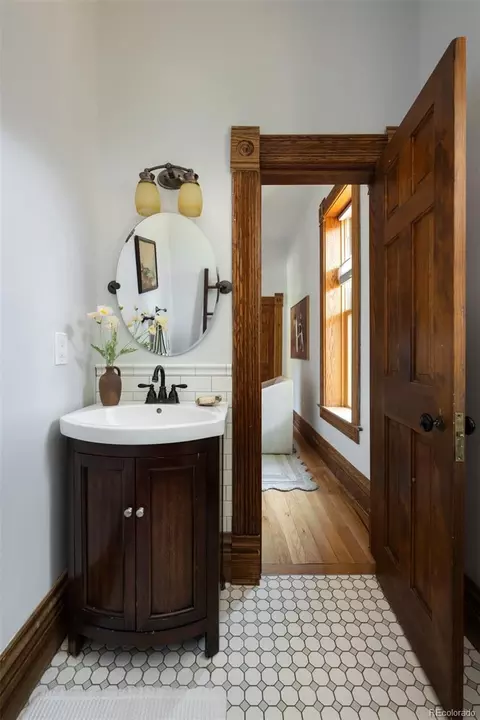 Bath - 2536 N Gilpin St, Denver, CO 80205 photo 1 of 7