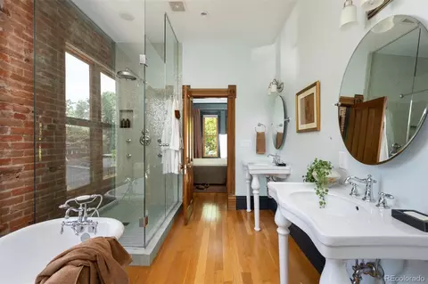 Bath - 2536 N Gilpin St, Denver, CO 80205 photo 3 of 7