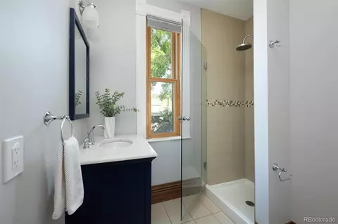 Bath - 2536 N Gilpin St, Denver, CO 80205 photo 7 of 7