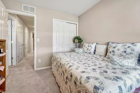 16023 E Warner Pl, Denver, CO 80239 photo 24