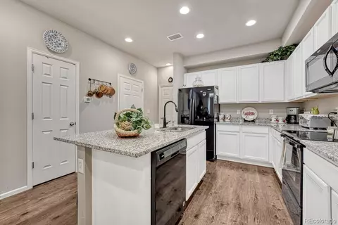 16023 E Warner Pl, Denver, CO 80239 photo 12