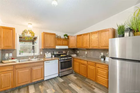 Kitchen - 15345 Trigger Rd, Peyton, CO 80831 photo 1 of 3