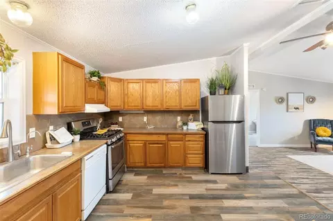 Kitchen - 15345 Trigger Rd, Peyton, CO 80831 photo 2 of 3