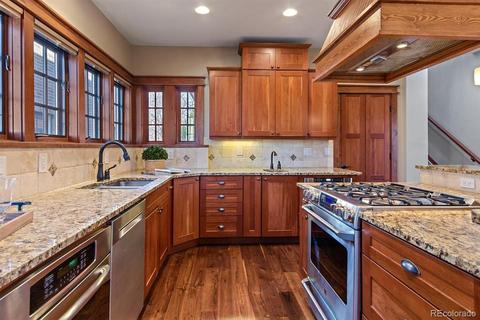 2255 Grape St, Denver, CO 80207 photo 10
