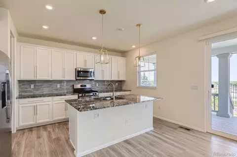 26221 E 5th Pl, Aurora, CO 80018 photo 9