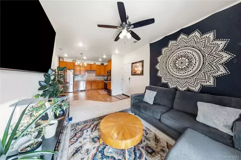 1861 S Dunkirk St #302, Aurora, CO 80017