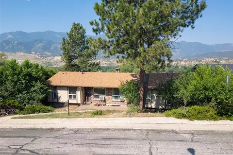 610 Crown Ridge Dr, Colorado Springs, CO 80904