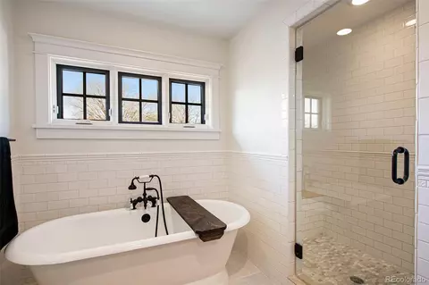 Bath - 2078 Eudora St, Denver, CO 80207 photo 2 of 4