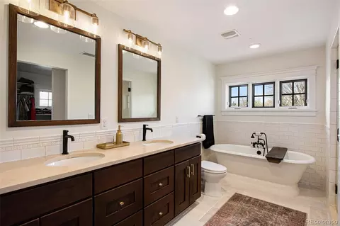 Bath - 2078 Eudora St, Denver, CO 80207 photo 1 of 4