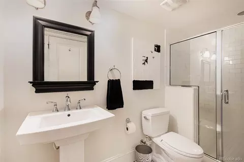 Bath - 2078 Eudora St, Denver, CO 80207 photo 4 of 4