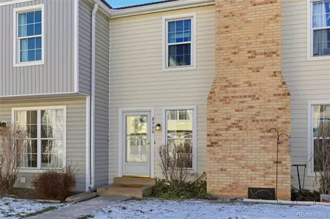 8960 W Dartmouth Pl, Lakewood, CO 80227