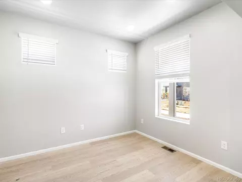 22495 E 7th Pl, Aurora, CO 80018 photo 14
