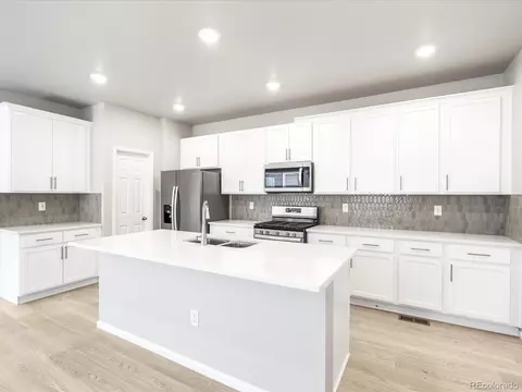 22495 E 7th Pl, Aurora, CO 80018 photo 7