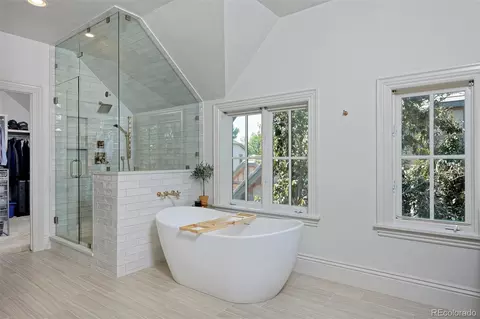Bath - 7740 E 6th Ave, Denver, CO 80230 photo 2 of 5