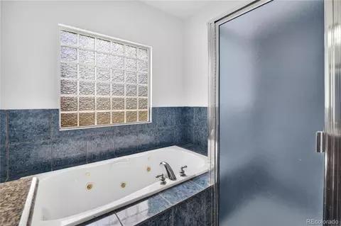 Bath - 13291 N Harback Rd, Bennett, CO 80102 photo 3 of 4