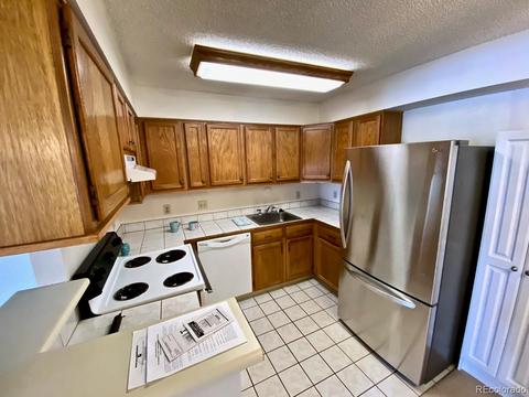 429 Wright St #104, Lakewood, CO 80228 photo 5