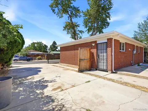 Exterior - 12265 E 55th Ave, Denver, CO 80239 photo 9 of 10