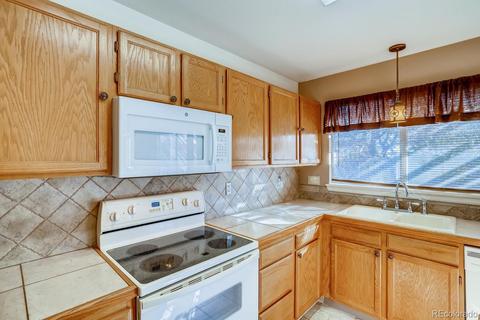 17990 E Brown Pl, Aurora, CO 80013 photo 6