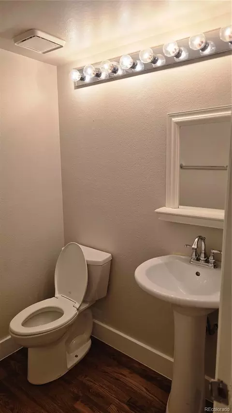 Bath - 3280 S Biscay Way, Aurora, CO 80013 photo 1 of 6