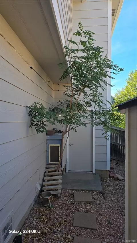 Exterior - 3280 S Biscay Way, Aurora, CO 80013 photo 7 of 8