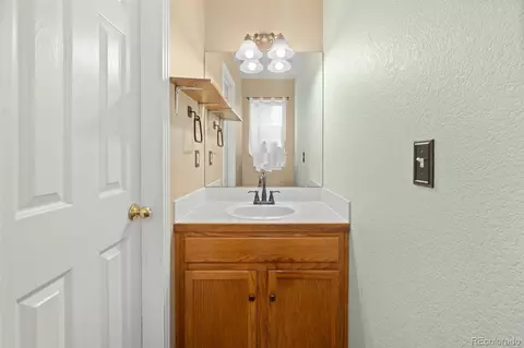 Bath - 121 8th St, Frederick, CO 80530 photo 1 of 3