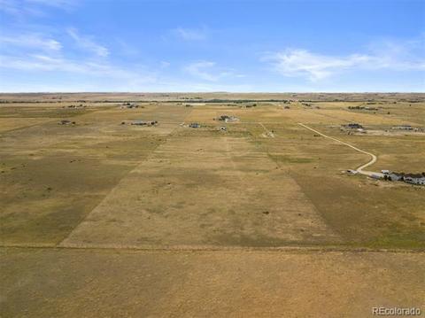 3282 S Lenaview Cir, Bennett, CO 80102 photo 34