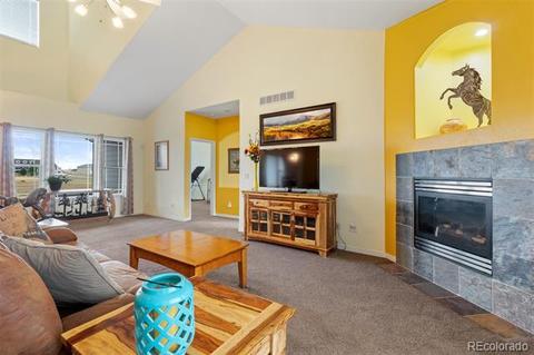 3282 S Lenaview Cir, Bennett, CO 80102 photo 4