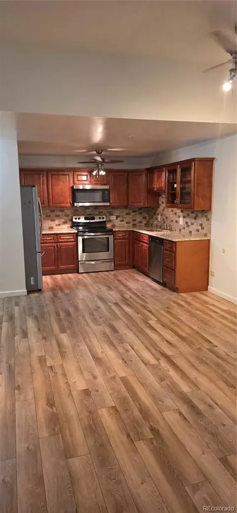 675 S Clinton St #11B, Denver, CO 80247