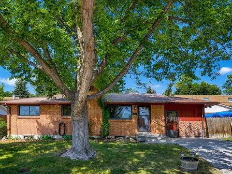 5677 S King St, Littleton, CO 80123