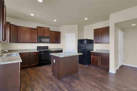 47418 Lilac Ave, Bennett, CO 80102 photo 4