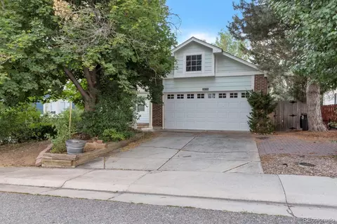 3674 S Flanders St, Aurora, CO 80013