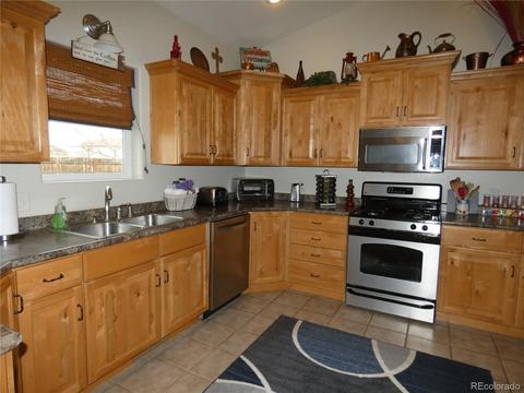 1340 La Mesa Cir, Rangely, CO 81648 photo 5