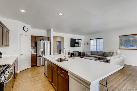 27825 E 7th Pl, Aurora, CO 80018 photo 9