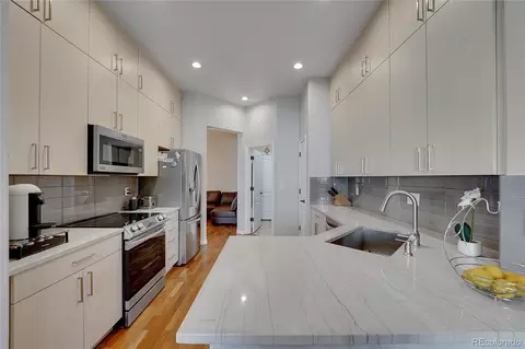 6145 S Paris St, Greenwood Village, CO 80111