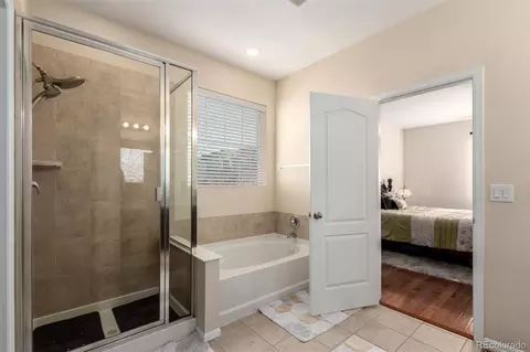 Bath - 25876 E Maple Pl, Aurora, CO 80018 photo 2 of 3