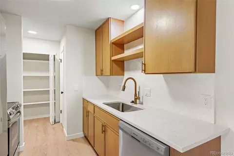 7995 E Mississippi Ave #H7, Denver, CO 80247