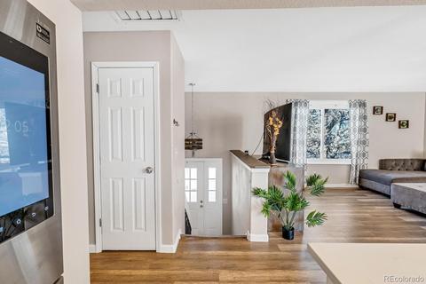 4306 E 107th Ct, Thornton, CO 80233 photo 2