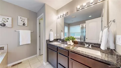 Bath - 3365 E 141st Ave, Thornton, CO 80602 photo 2 of 4