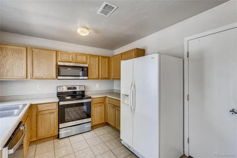 19879 E 47th Dr, Denver, CO 80249 photo 3