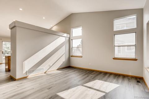 18298 E Baltic Pl, Aurora, CO 80013 photo 4
