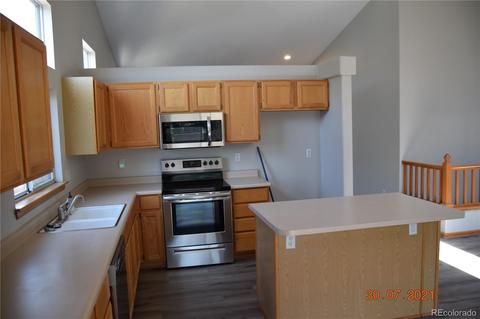 18298 E Baltic Pl, Aurora, CO 80013 photo 12