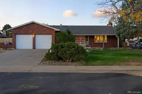 2017 S Nome St, Aurora, CO 80014